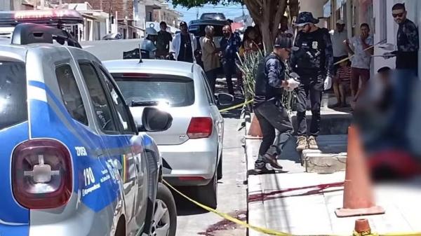 Polícia esteve no local do homicídio
